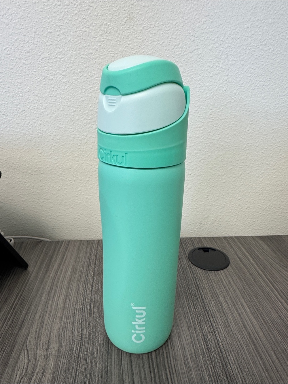 Cirkul Mint Green Hydration Bottle with Flip Cap